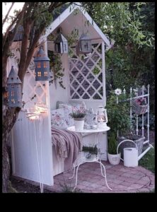 النعيم البيئي الأنيق: المسرات المستدامة التي يمكنك صنعها بنفسك لحديقتك