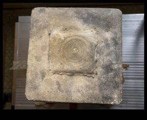 كنوز كبسولة الزمن: الكشف عن المواقع التاريخية العالمية