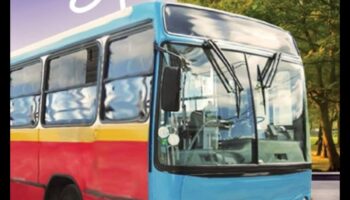 قصص الحافلات: سجلات من الرحلات المصحوبة بمرشدين