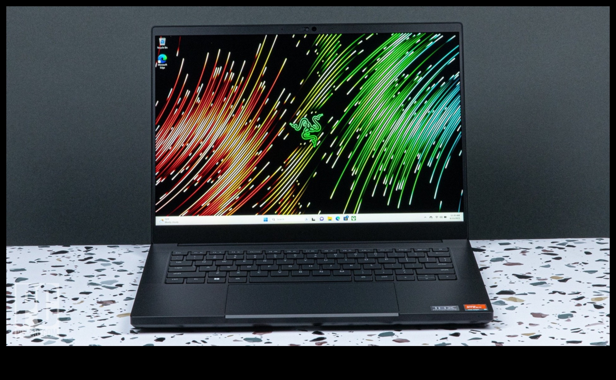 أسلوب اللعب: أجهزة كمبيوتر محمولة أنيقة ومتطورة للألعاب